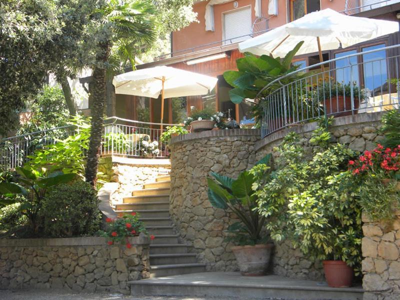 Rosa Del Tirreno Hotel