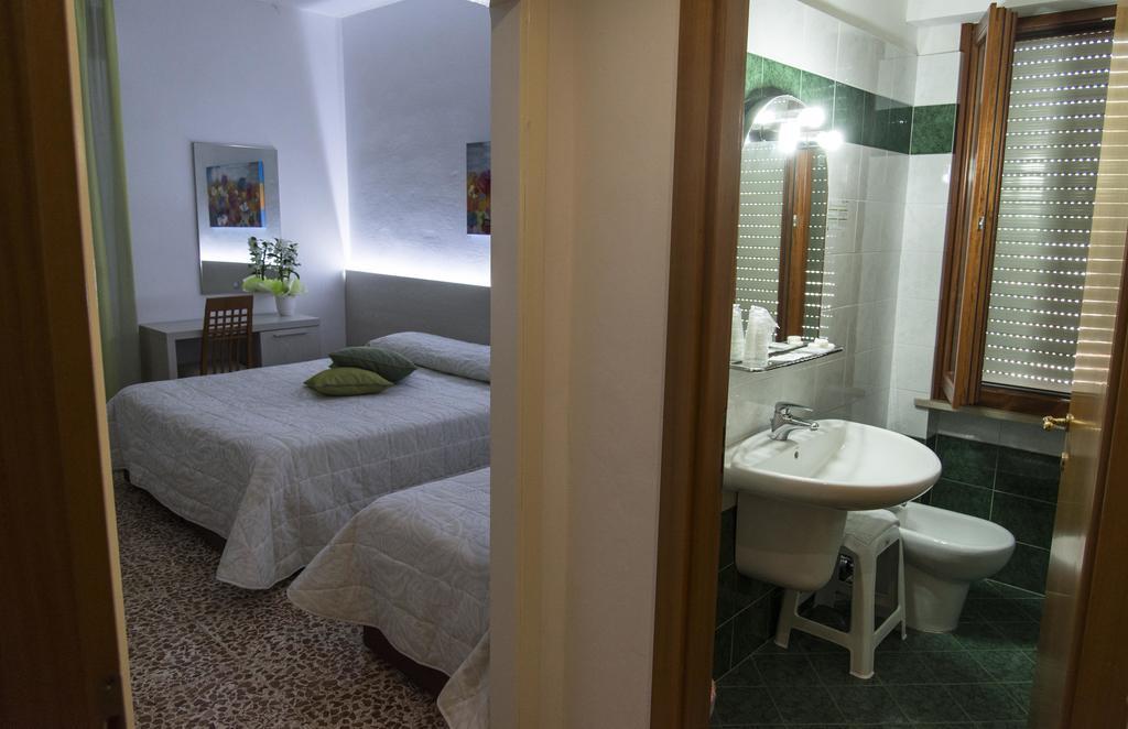 Hotel Rosa Del Tirreno