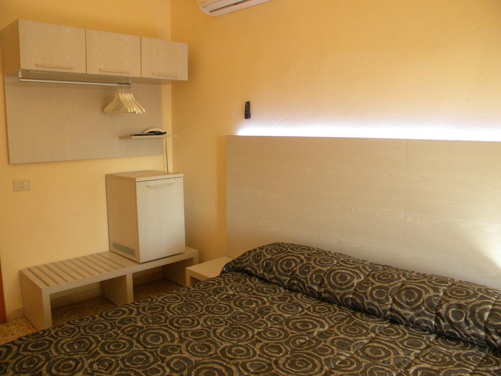 Hotel Rosa Del Tirreno 3*